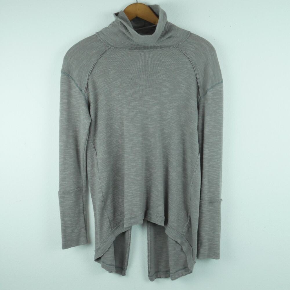 We The Free People M Turtleneck Split Back Gray Oversized Boho Beachy Relaxed